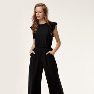 BNWOT⎜Aritzia Wilfred⎜FLEURETTE JUMPSUIT⎜BLACK